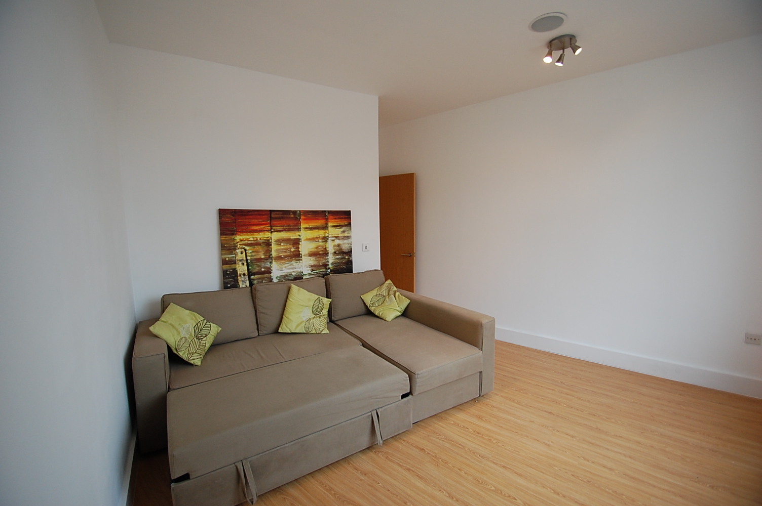 2 Victoria Court, Lower Hillgate, Stockport SK1 3AL Great Apartments